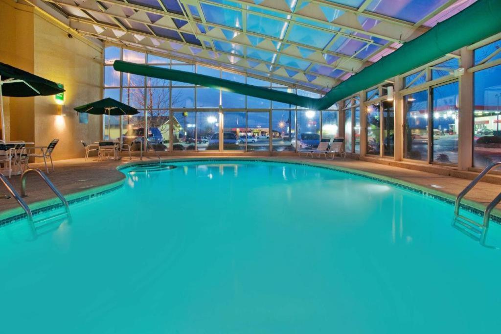 La Quinta By Wyndham Springdale Hotel Exterior foto