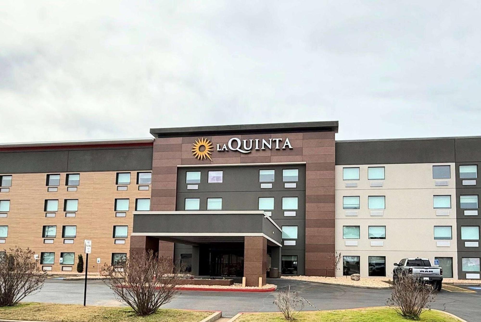 La Quinta By Wyndham Springdale Hotel Exterior foto